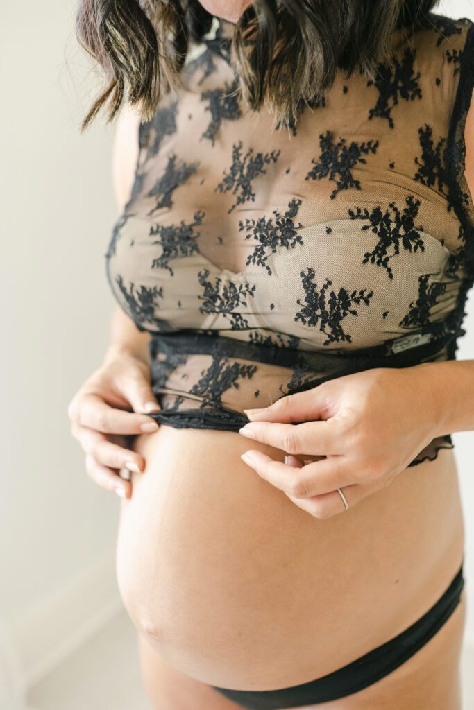 Alpharetta Georgia Maternity Boudoir Photographer
